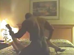 Joven chico ver videos xxx maduras con juguetes por un ruso Madre follando