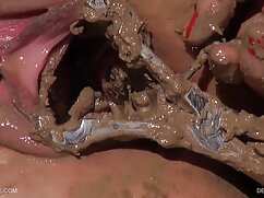 Antes de irse a la tetonas maduras lesbianas cama, Jesús inserte a la chica bonita.