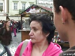 Mi mamá chupando el pene sexo anal con veteranas de su hijo y luego follar
