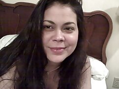 Las acciones maduras videos porno de Rusia en la lengua áspera