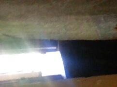 Un porno maduras gritonas niño gritó con una joven en la cama