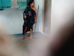 Pollo con una maduras anal porno penetración de culo en el pollo que está lleno de
