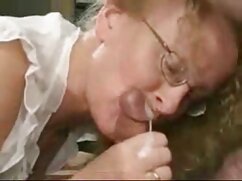 Los estudiantes caminan alrededor de la esposa, la videos de maduras peludas alegría de su amor